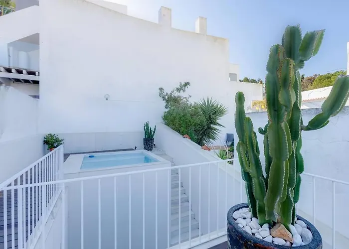 Villa Casa Lima - State Of The Art With Views And Pool In