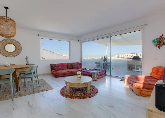 Casa Lima - State Of The Art With Views And Pool In Villa