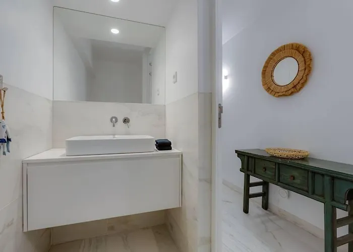 Casa Lima - State Of The Art With Views And Pool In Villa Ferragudo