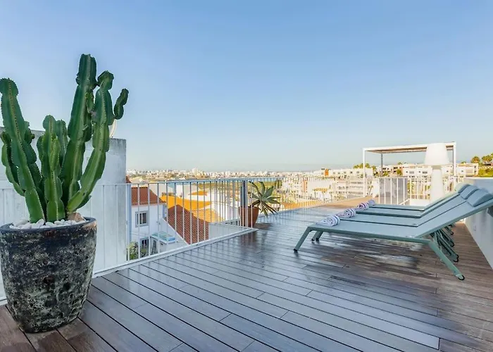 Villa Casa Lima - State Of The Art With Views And Pool In *