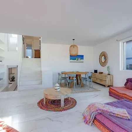 Вилла Casa Lima - State Of The Art With Views And Pool In Феррагуду